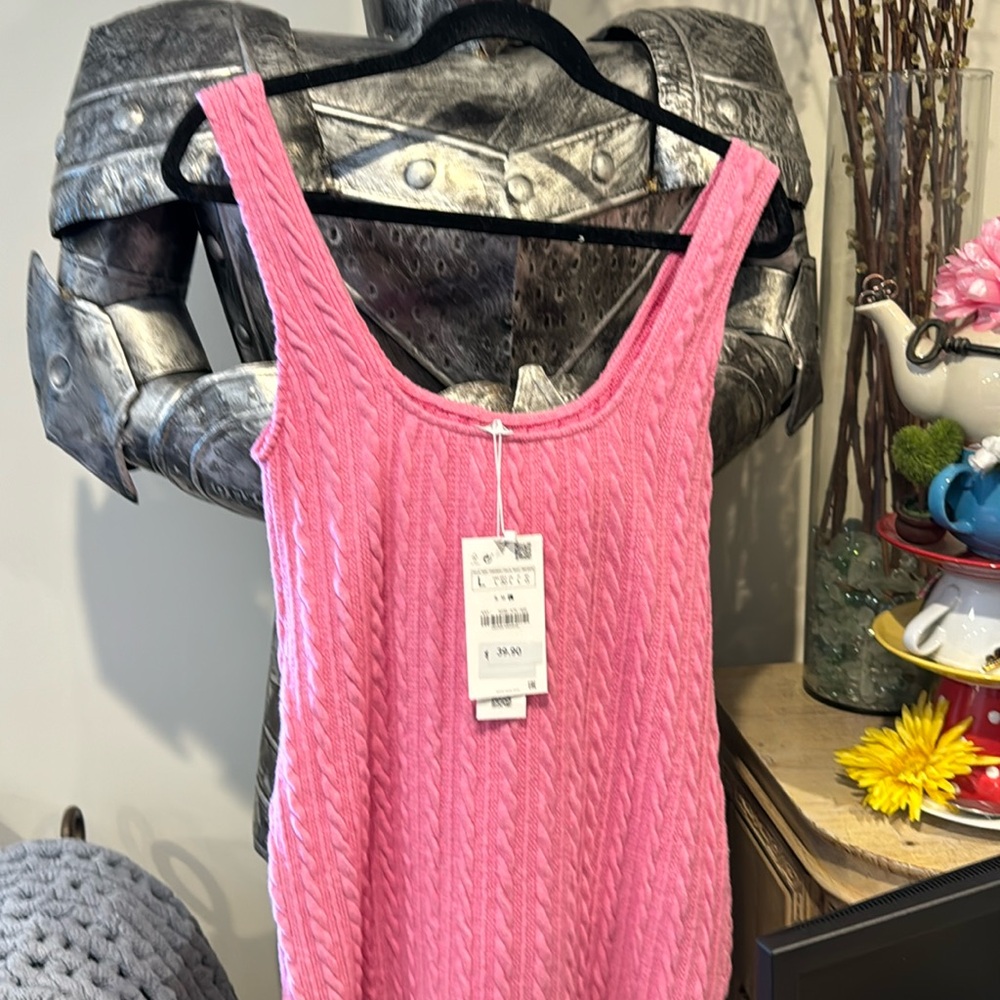 Zara sweater dress size L pink with flower